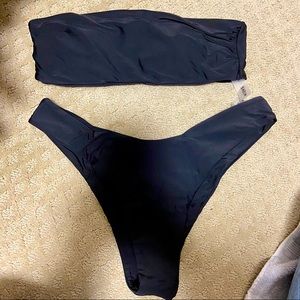 Black bandeau bikini